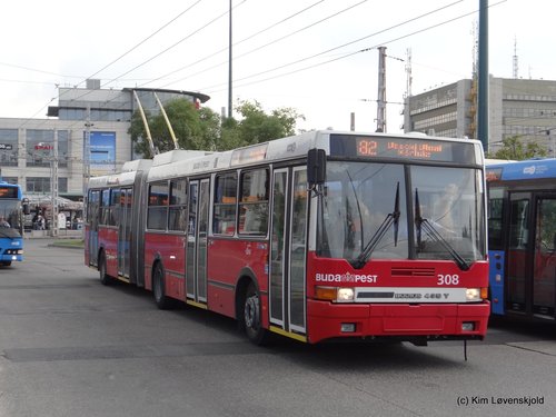 Ikarus 435T