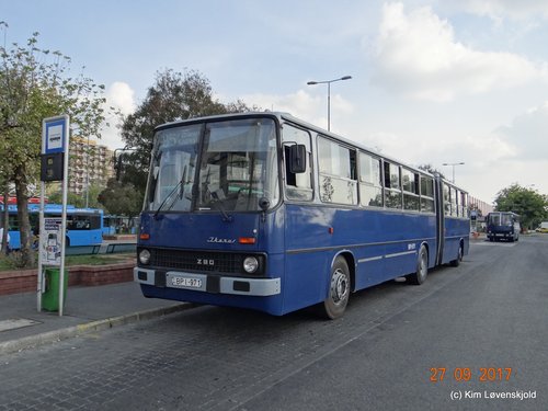 Ikarus 280