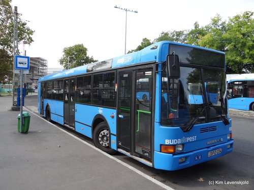Ikarus 412