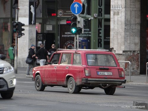 Lada 2104