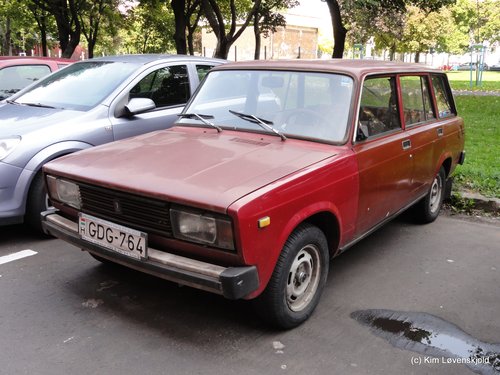 Lada 2104
