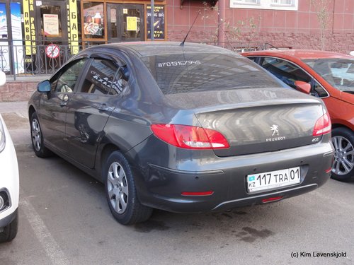 Peugeot 408