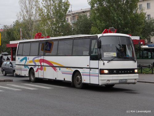 Setra S215
