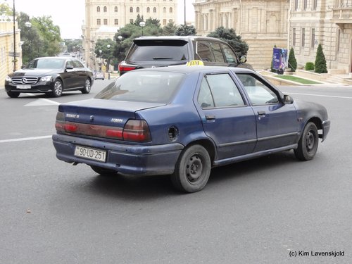Renault 19