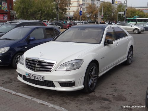 Mercedes S65 AMG V12
