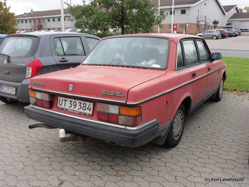 1992' Volvo 240GL