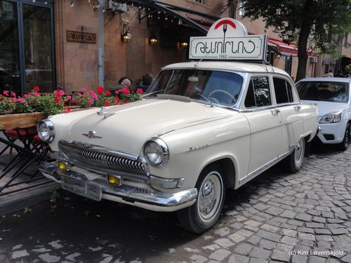 GAZ Volga 21