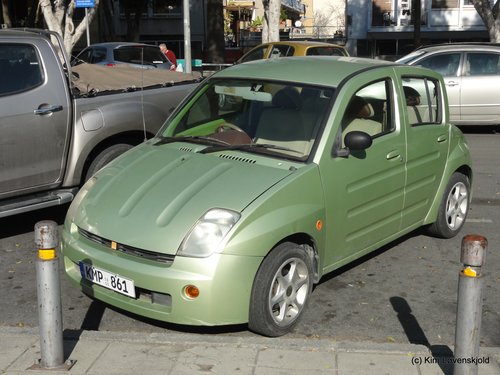 2000' Toyota Will