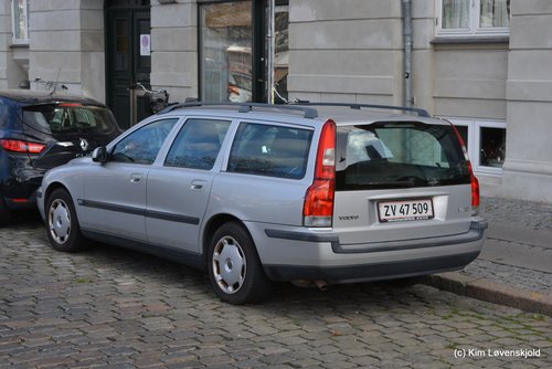 2001' Volvo V70 2,4