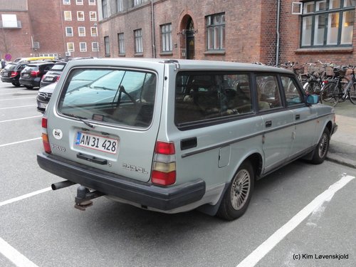 1987' Volvo 240 GL