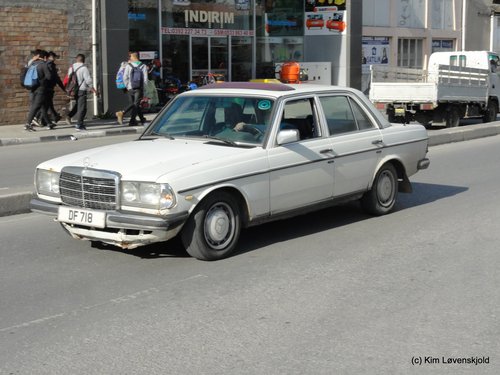 Mercedes W123