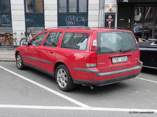 2003' Volvo V70