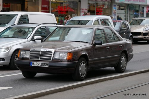 Mercedes W124