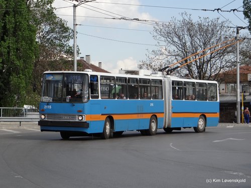 Ikarus 280T