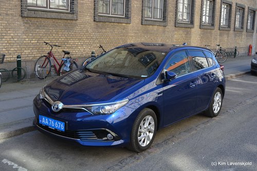 2018' Toyota Auris Hybrid Hatchback