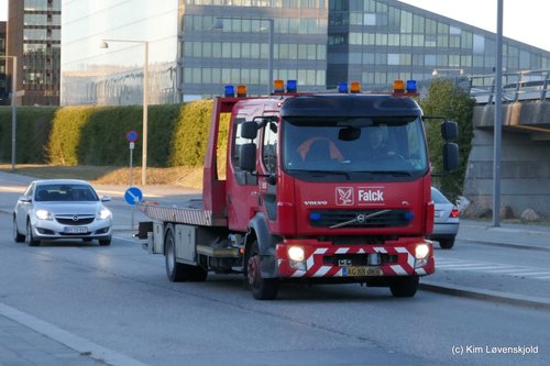 2010' Volvo FLL 240