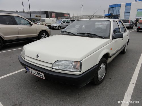 1989' Renault 25 TX