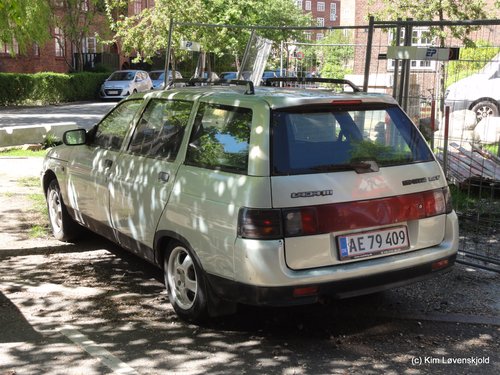 2003' Lada 111