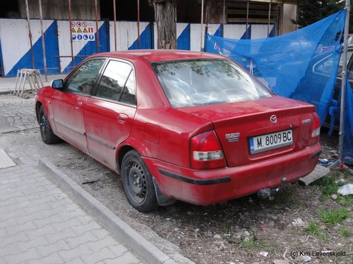 Mazda 323