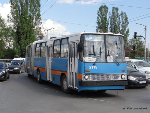 Ikarus 280T