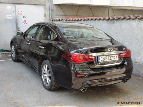 Infiniti Q70