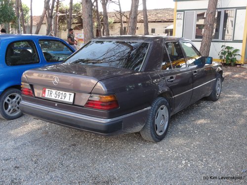 Mercedes W124