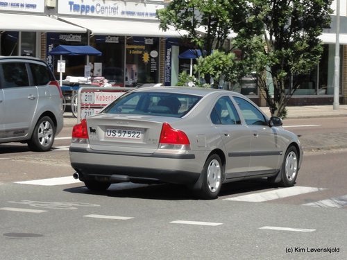 2001' Volvo S60 2,4 Aut. (MY02)