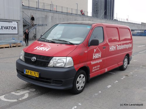 2009' Toyota HiAce