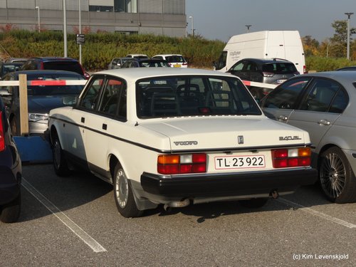 1991' Volvo 240 GL