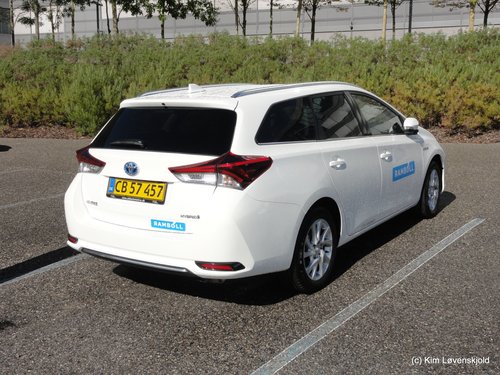 2018' Toyota Auris Touring Hybrid