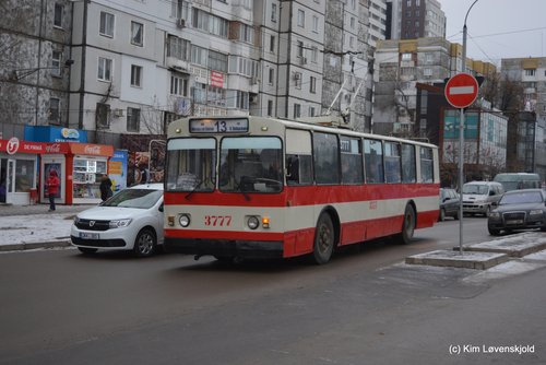 1989' ZiU 682 (ZiU 9)