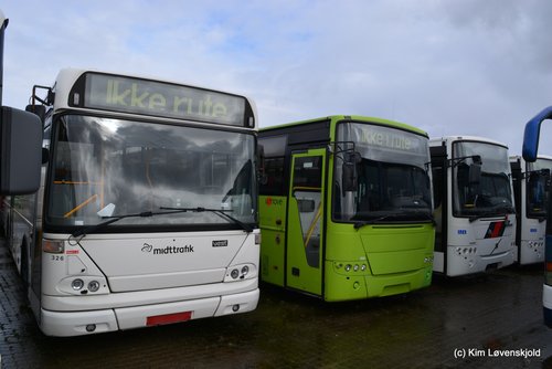 Volvo Vest V25 & Volvo 8700