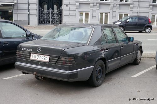 1990' Mercedes 300E