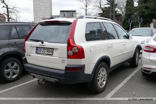 2005' Volvo XC90 V8 AWD