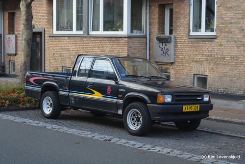 1994' Mazda B2000