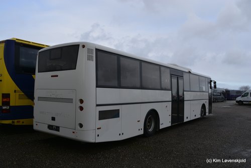 2004' Volvo B7R Vest Center