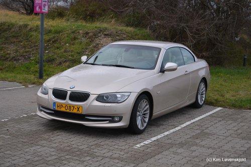 2012' BMW 325 Cabriolet