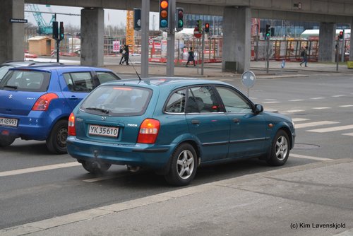 1999' Mazda 323 1,3 F
