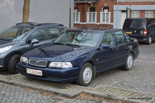 2000' Volvo S70