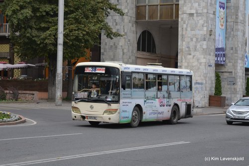 2009' Yaxing JS6851H1