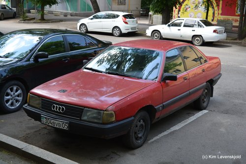 Audi 100