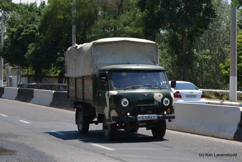 UAZ 452 (3303)