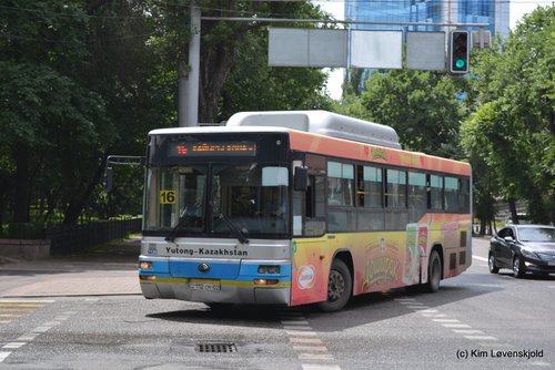 2016' Yutong ZK6118HGA