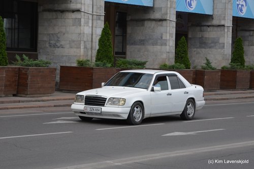 Mercedes W124