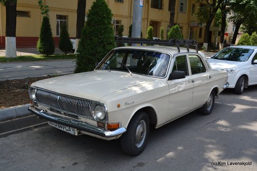 GAZ Volga 24