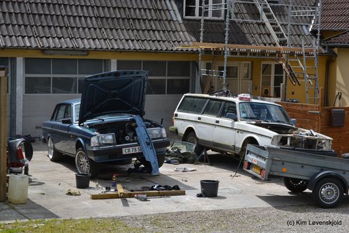 1984' Volvo 240 & ..