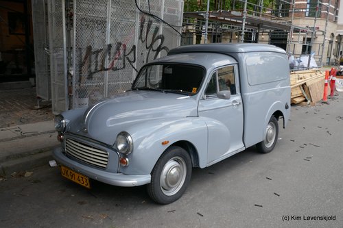 1969' Morris Minor Van