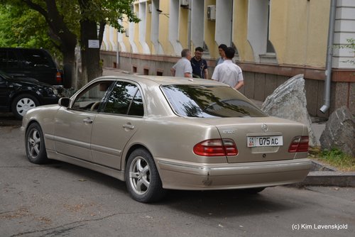 Mercedes E320