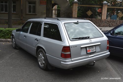 Mercedes S124