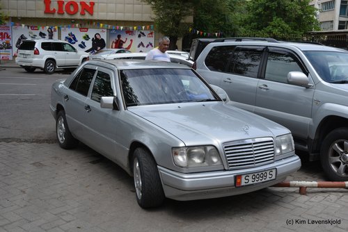 Mercedes W124